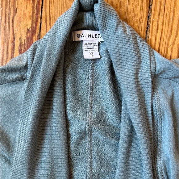 Athleta Pranayama Restore Wrap - Picture 3 of 5